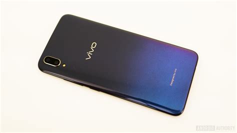 vivo V11 Pro review: well done basics with half